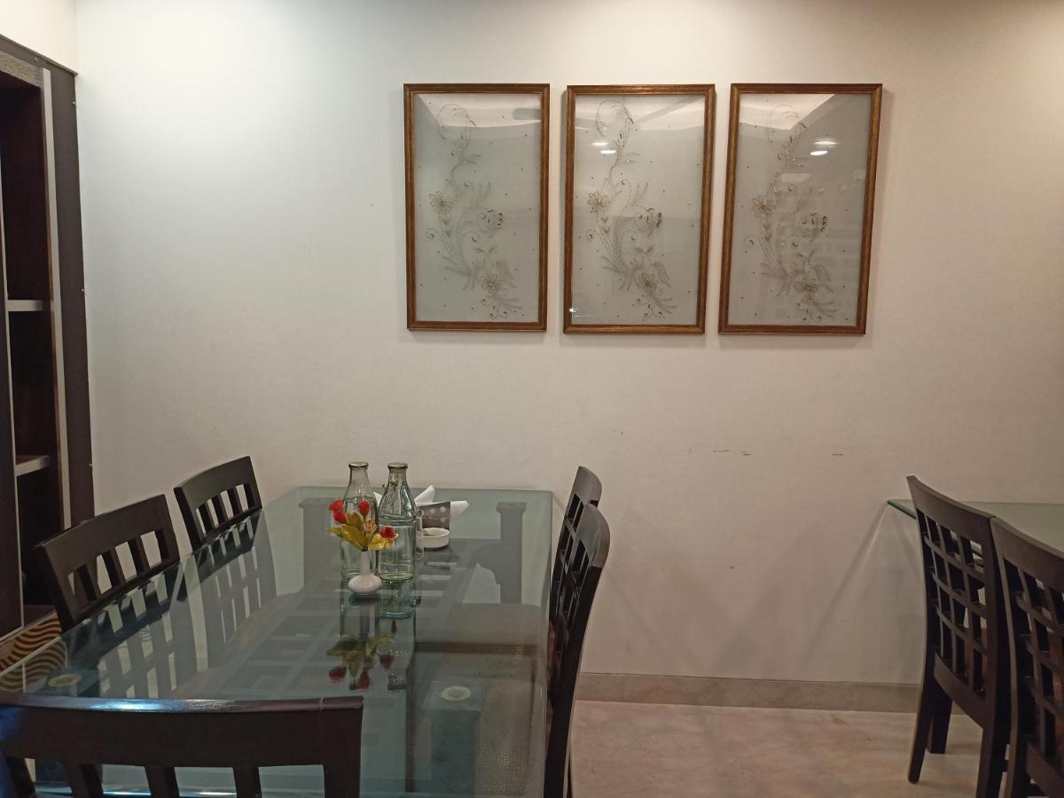 เดอะ เฮอร์มิเทจ โฮเต็ล Bed & Breakfast นิวเดลี ภายนอก รูปภาพ