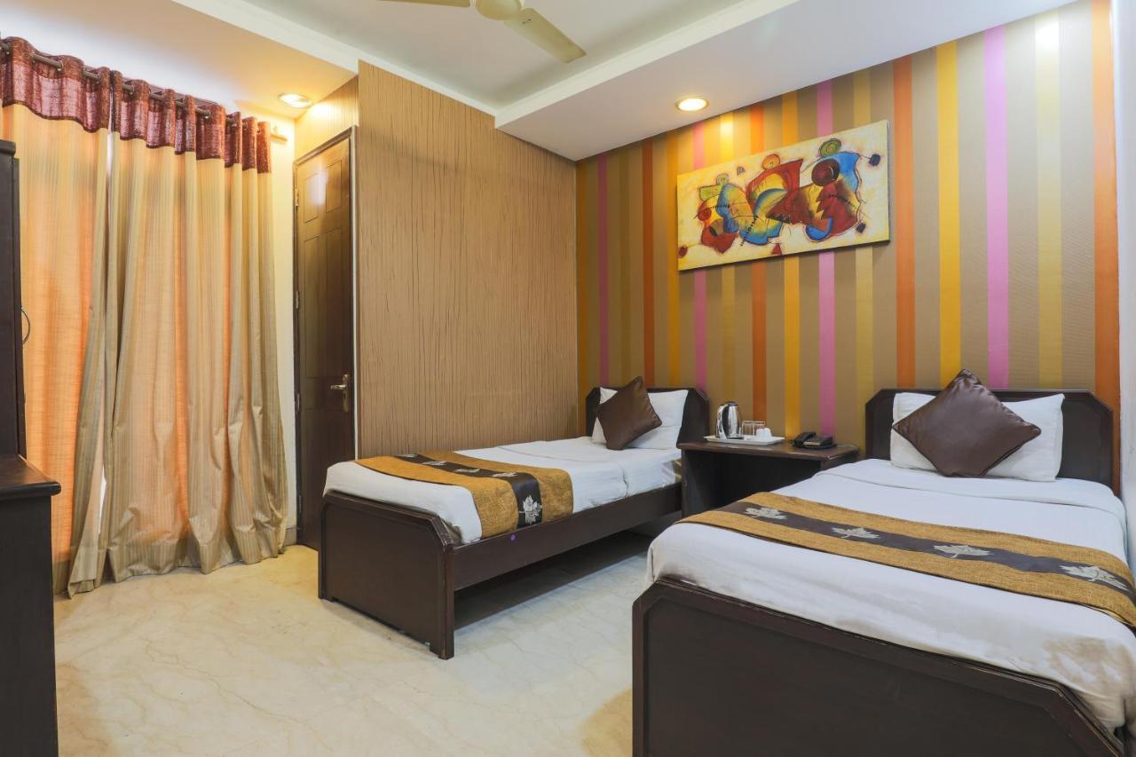 เดอะ เฮอร์มิเทจ โฮเต็ล Bed & Breakfast นิวเดลี ภายนอก รูปภาพ